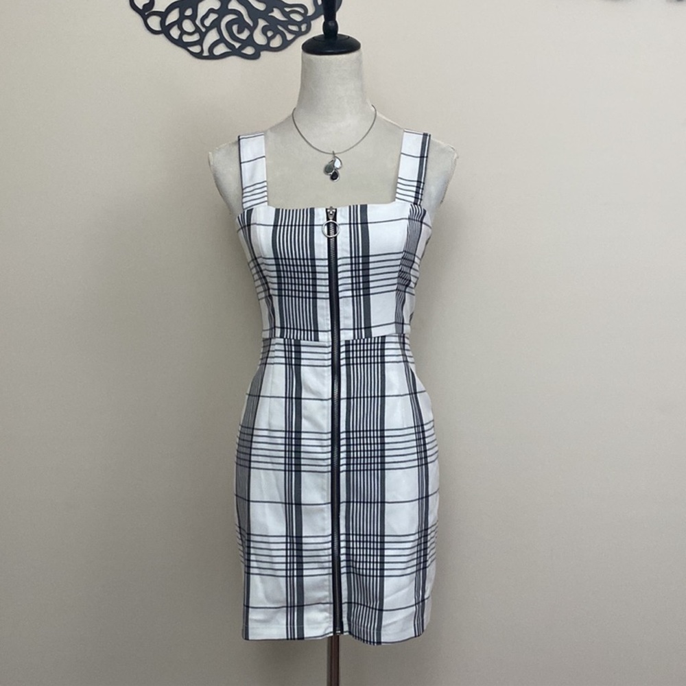 Forever 21 White and Black Plaid Zip-Front Bodycon Dress